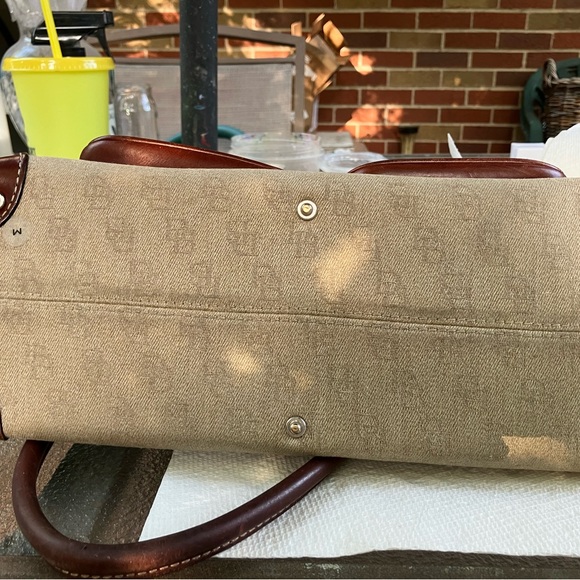 Fabric and leather Dooney and Burke handbag. - Picture 12 of 15